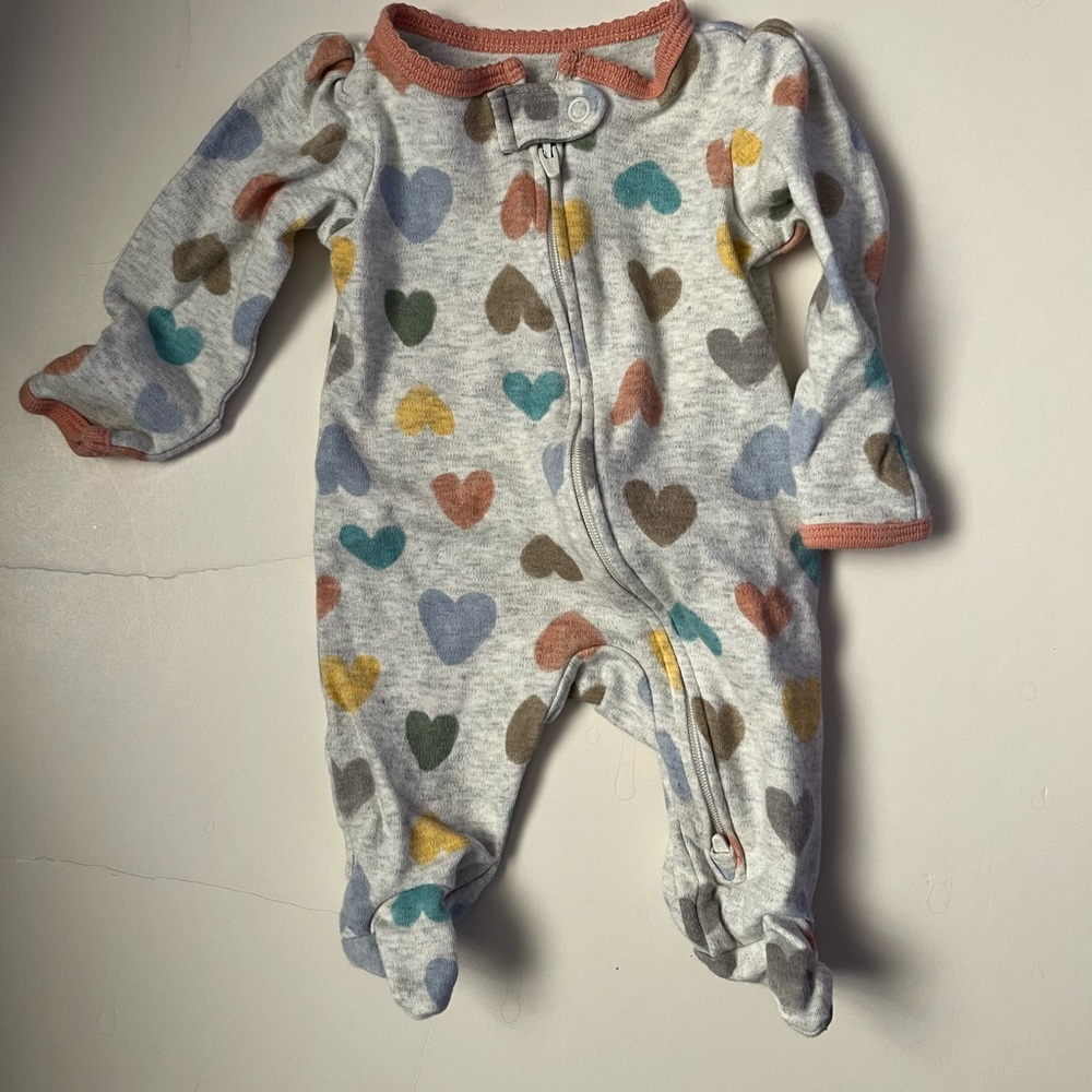 Carter’s gray heart newborn 2 way zip footies
